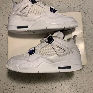 Jordan 4 Purple Metallic